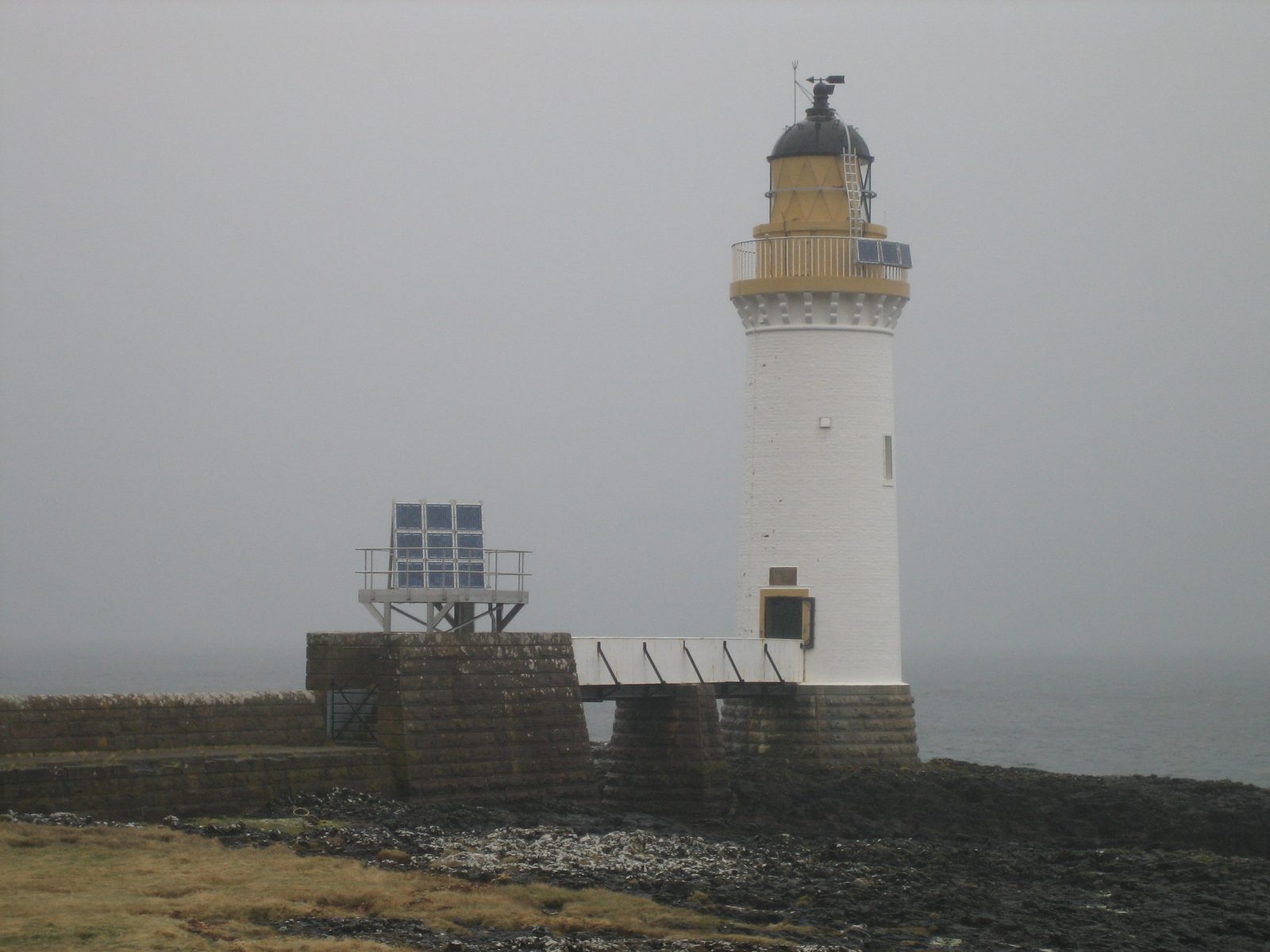 pero llegamos al faro - bajo la lluvia, pero llegamos!