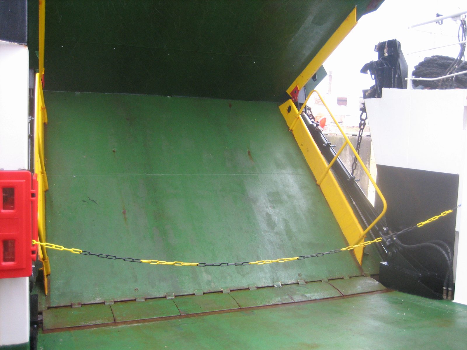 el ferry se cierra despues de q salimos hacia Iona