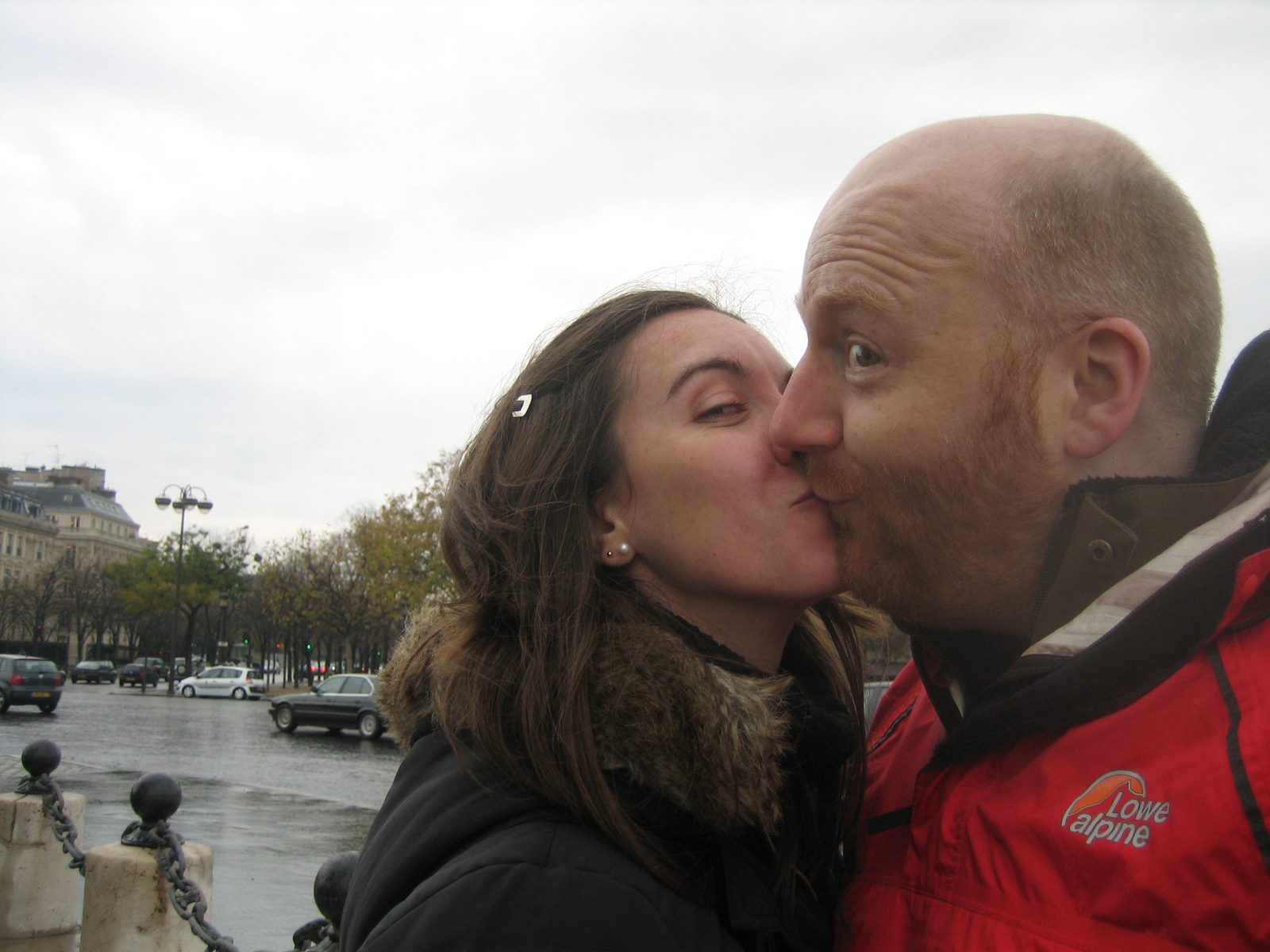 un beso para la foto :)