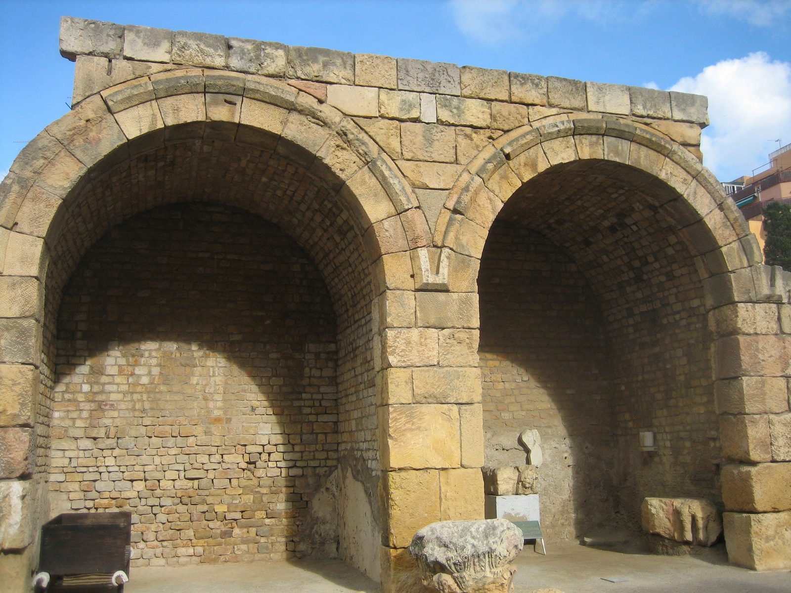 más ruinas