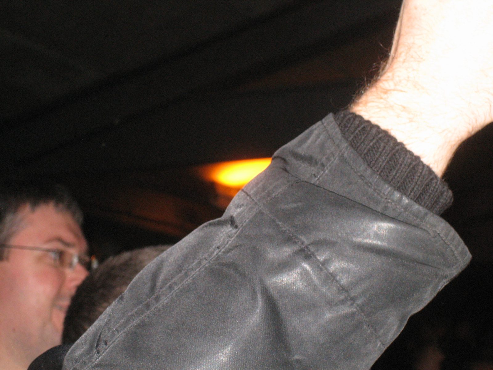 (ese el el brazo de Seamus q tiene una bandera Argentina)