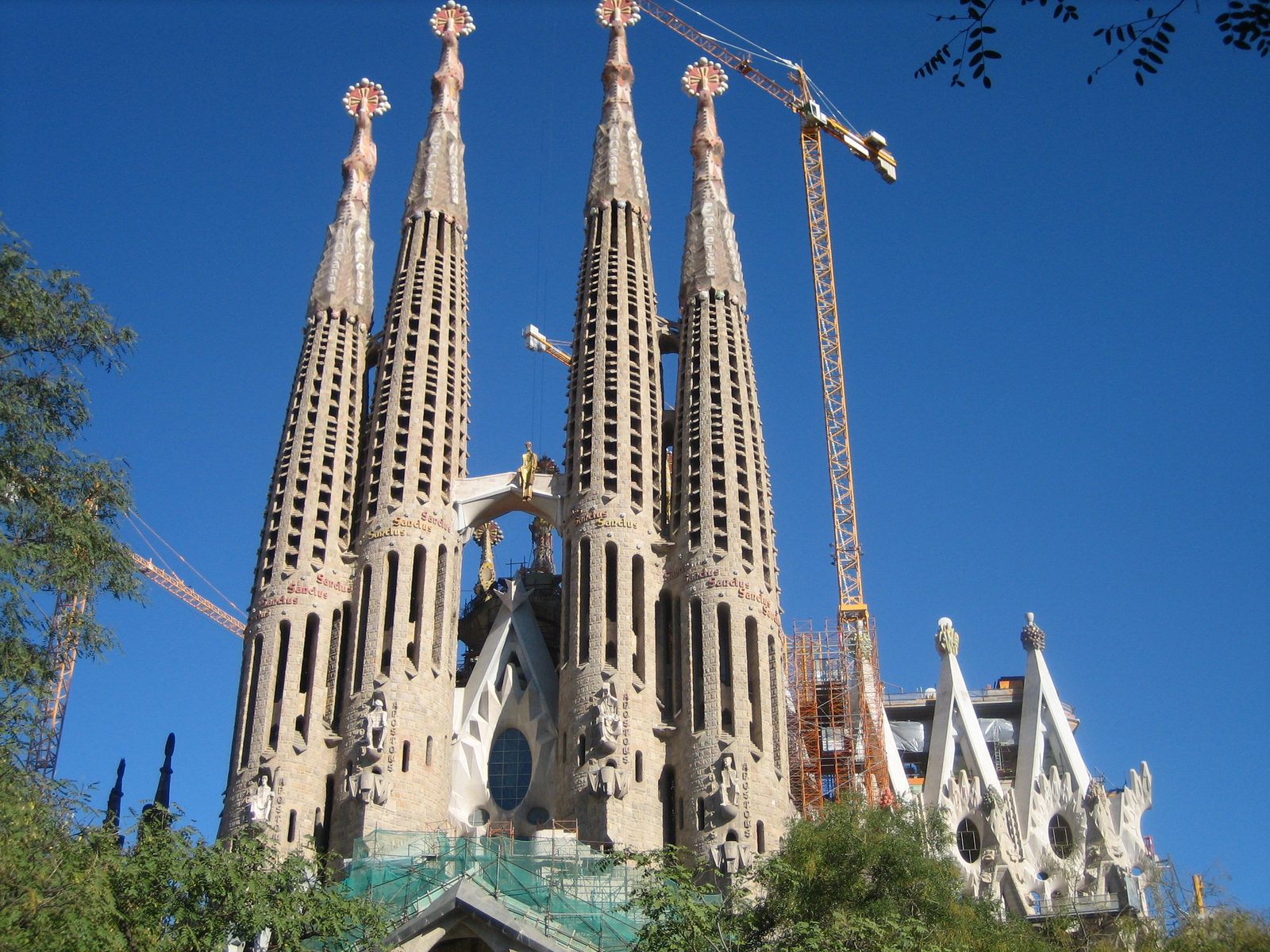 La Sagrada Familia (algún dia será la Iglesia diseñada por Gauidi)