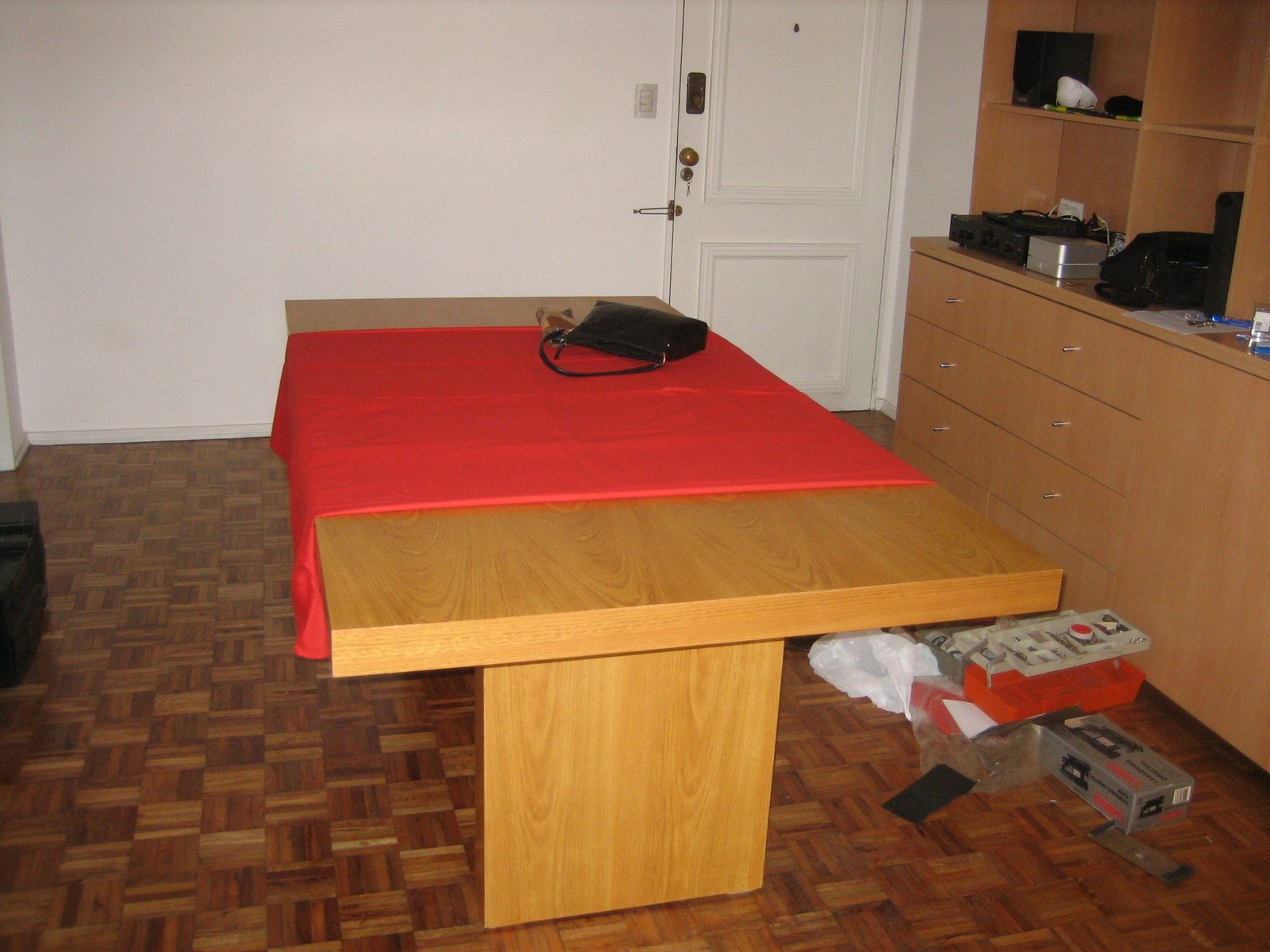 tambien llego la mesa!