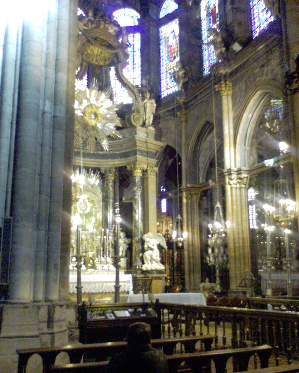 en la catedral de Lugo (otra foto contrabando!)