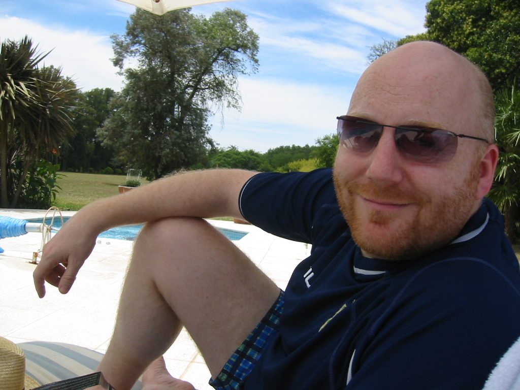 Iain relax