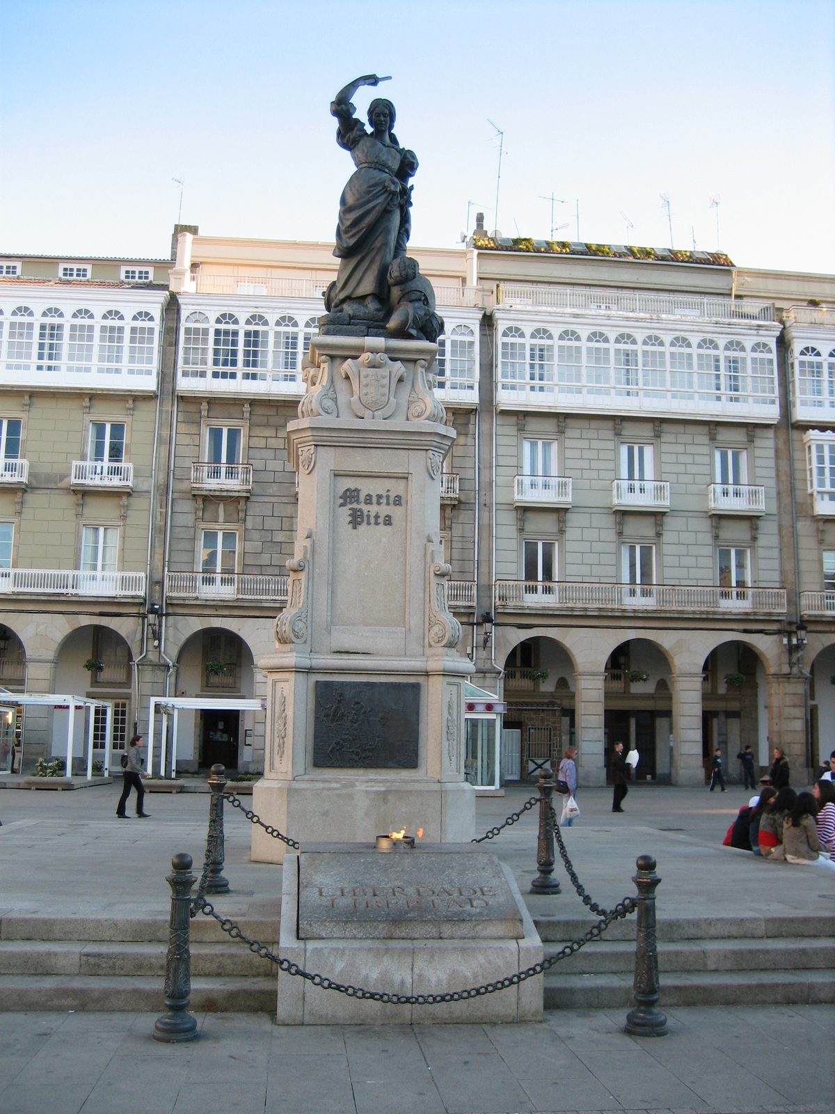 monumento a Maria Pita
