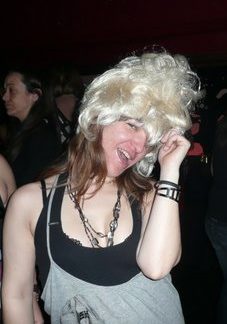 Cris blondie
