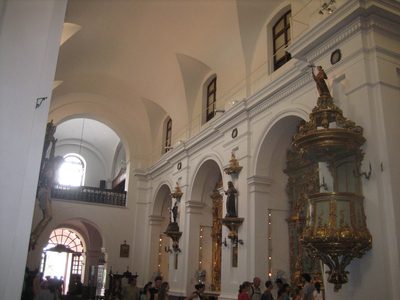 otra vista de la iglesia