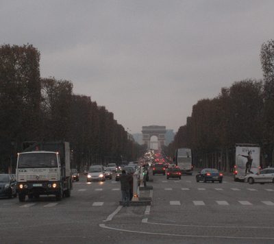 L'Arc du Triomphe desde el fin de Les Champs Elysees