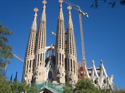 La Sagrada Familia (algún dia será la Iglesia diseñada por Gauidi)