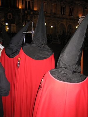 esto es muy raro! Las cofradias